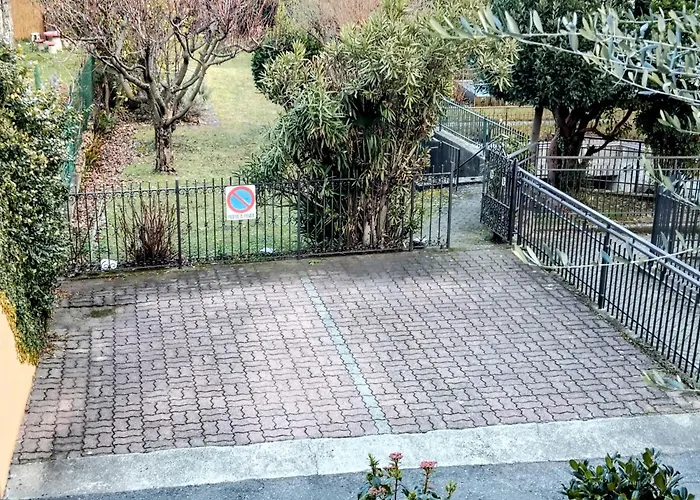 La Mansardina 公寓 *